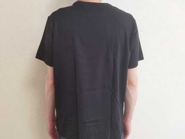ファミマアウターTシャツ 後ろ