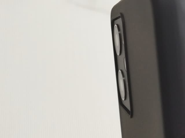 OPPO Reno7 A 別のケースフィット感